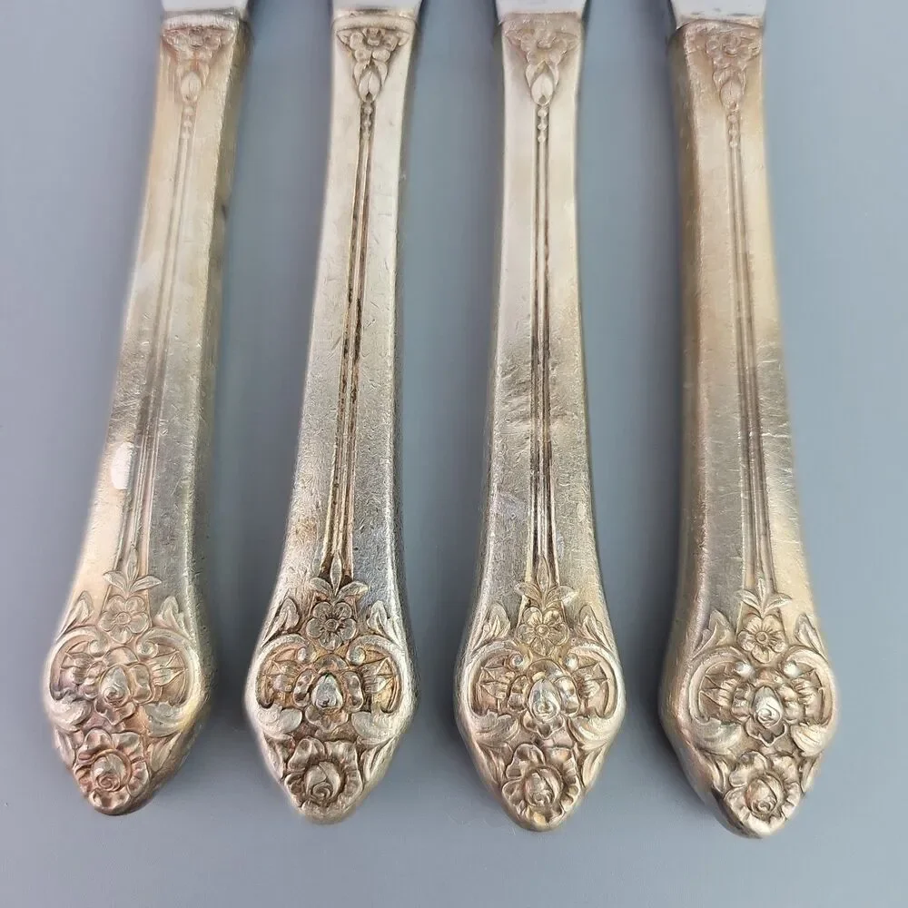Oneida PLANTATION Silver Plate Dinner Knives 1881 Rogers Silverware 1948 Set